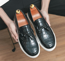 Load image into Gallery viewer, Noble Men's Crocodile Pattern Leather Tassel Loafers