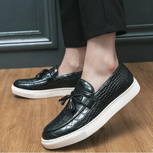 Load image into Gallery viewer, Noble Men's Crocodile Pattern Leather Tassel Loafers
