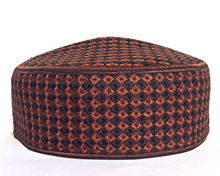 Load image into Gallery viewer, Men's hand Embroidered Kufi