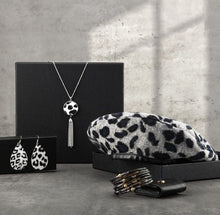 Load image into Gallery viewer, Leopard French Beret Hat Set