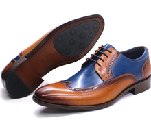 Load image into Gallery viewer, Classic Man Leather Oxford Wingtip Shoe