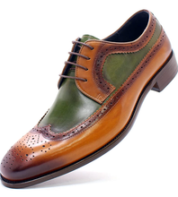 Load image into Gallery viewer, Classic Man Leather Oxford Wingtip Shoe