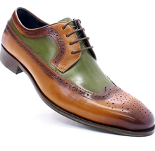 Load image into Gallery viewer, Classic Man Leather Oxford Wingtip Shoe