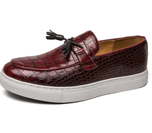 Load image into Gallery viewer, Noble Men&#39;s Crocodile Pattern Leather Tassel Loafers
