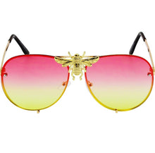 Load image into Gallery viewer, Bee Moor Vintage Pilot Sunglasses
