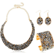 Load image into Gallery viewer, Rhinestone Collar Gold Metal Necklace Set
