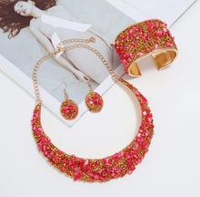 Load image into Gallery viewer, Rhinestone Collar Gold Metal Necklace Set
