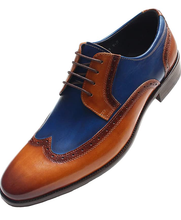 Load image into Gallery viewer, Classic Man Leather Oxford Wingtip Shoe
